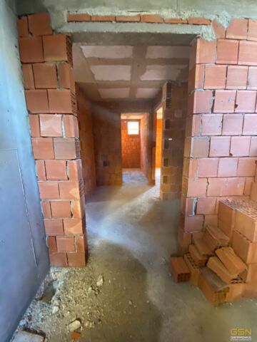 17-ÇAYIROVA YENİMAHALLE'DE MERKEZİ  KONUMDA DAİRELER